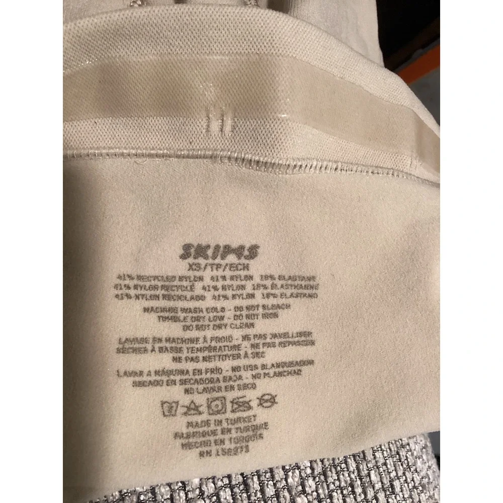 Skims Sculpting Short Mid Thigh Open Gusset Sand Tan Beige Shapewear Womens XS